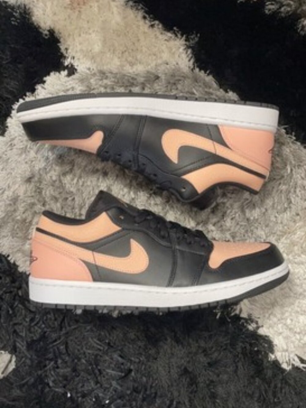 Air Jordan 1 Low Crimson Tint 553558-034 Sz 8.5 New